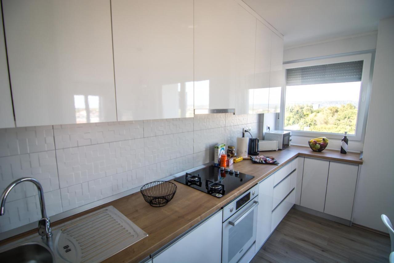 Apartamento Sky Slavonski Brod Exterior foto