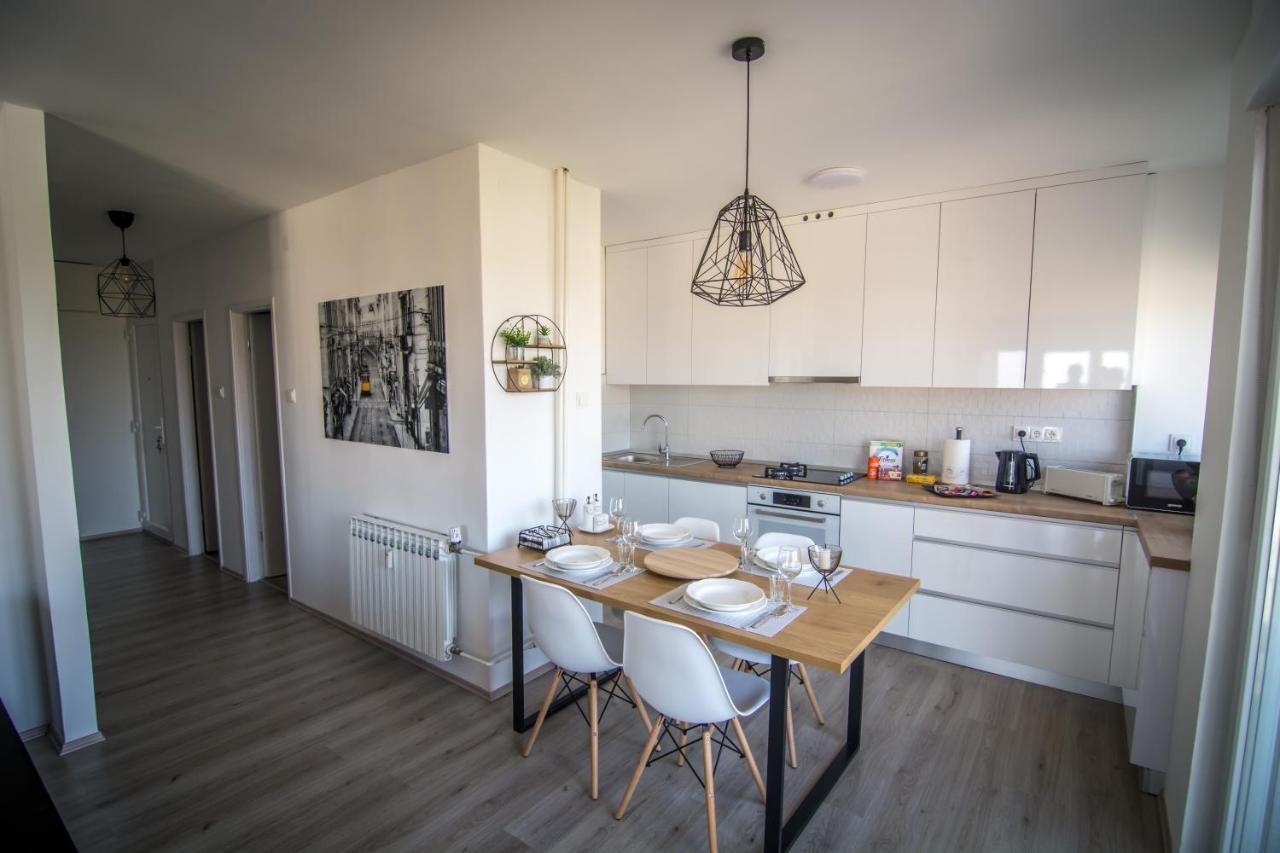 Apartamento Sky Slavonski Brod Exterior foto