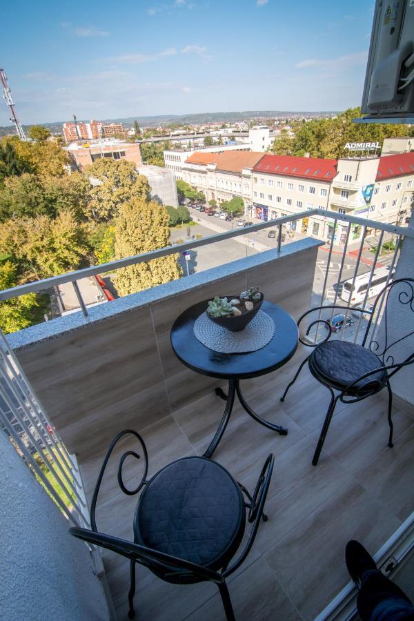 Apartamento Sky Slavonski Brod Exterior foto